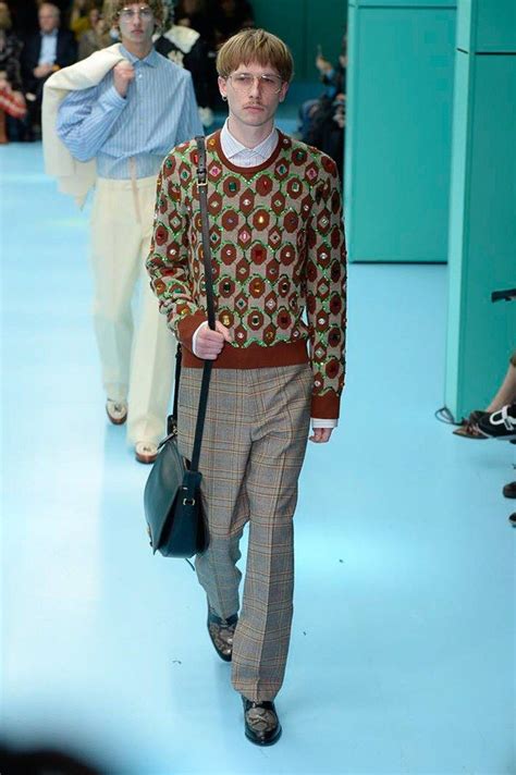 collezione gucci maschile 2018|Gucci Fall 2018 Menswear Fashion Show .